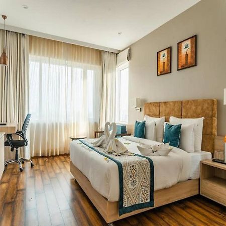 Hotel Teo International Near Delhi Airport By-Tu Casa นิวเดลี ภายนอก รูปภาพ