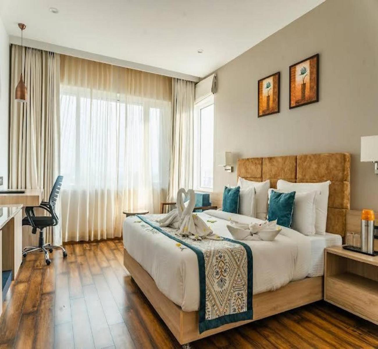 Hotel Teo International Near Delhi Airport By-Tu Casa นิวเดลี ภายนอก รูปภาพ