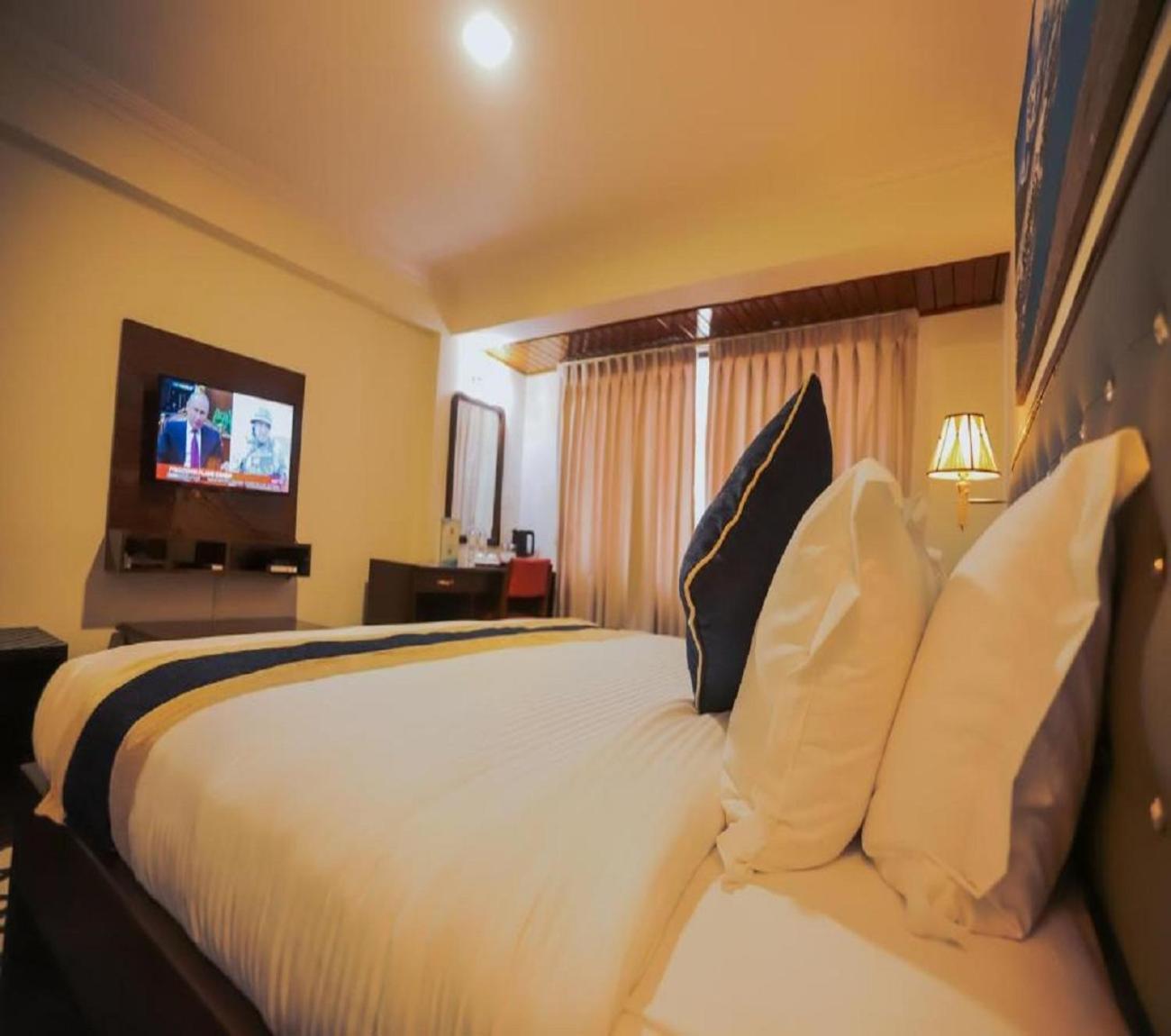 Hotel Teo International Near Delhi Airport By-Tu Casa นิวเดลี ภายนอก รูปภาพ