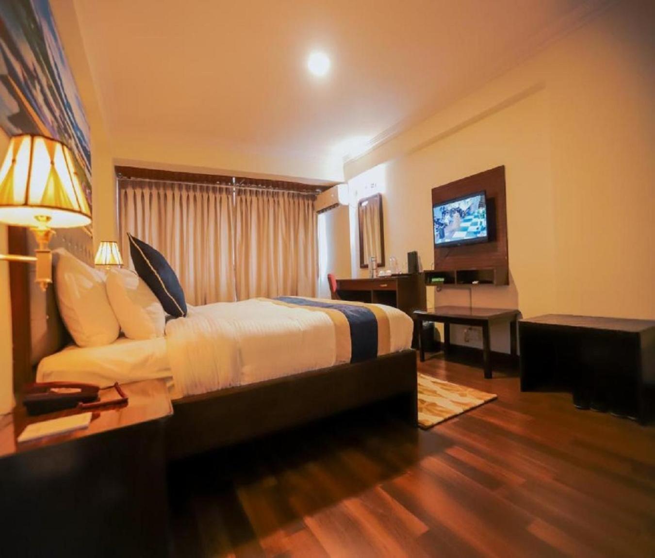 Hotel Teo International Near Delhi Airport By-Tu Casa นิวเดลี ภายนอก รูปภาพ